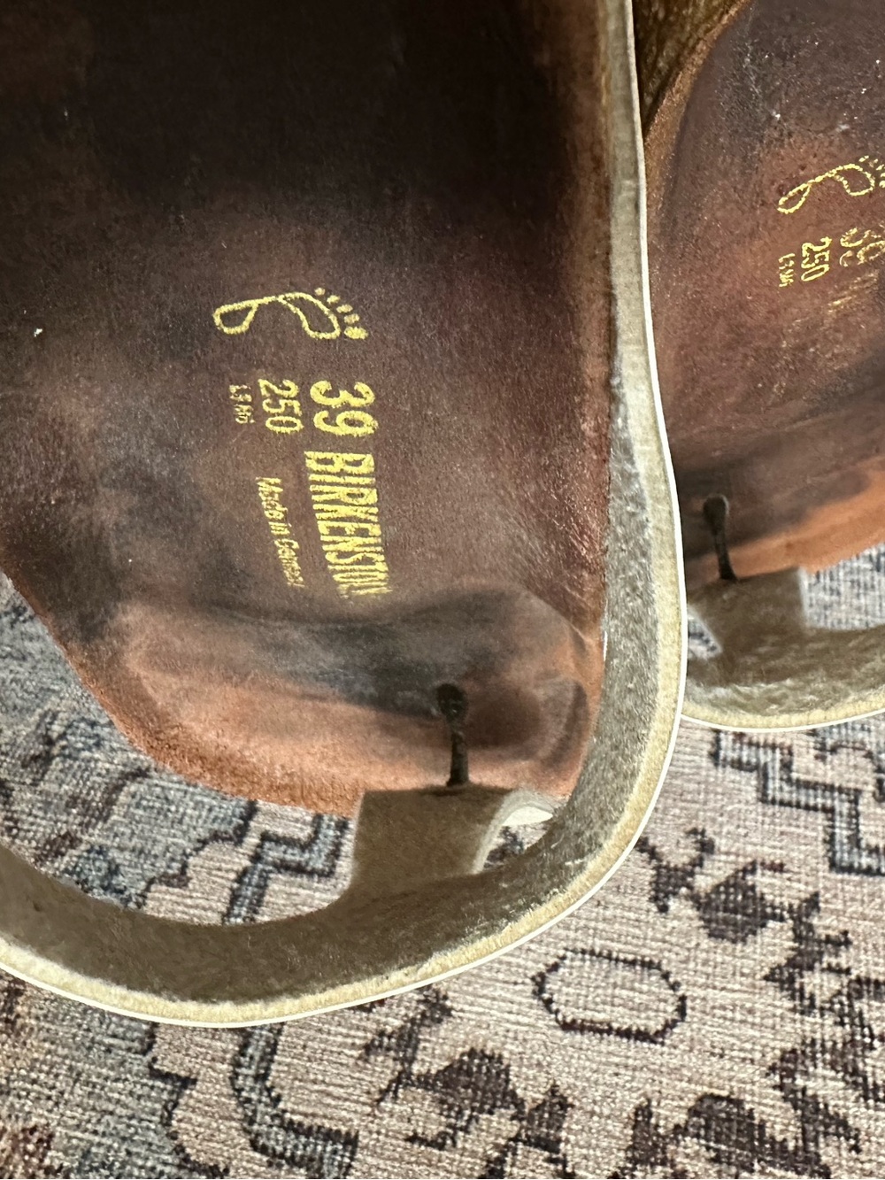 Birkenstock Ivory Gizeh Leather Thong Sandals - Picture 4 of 6